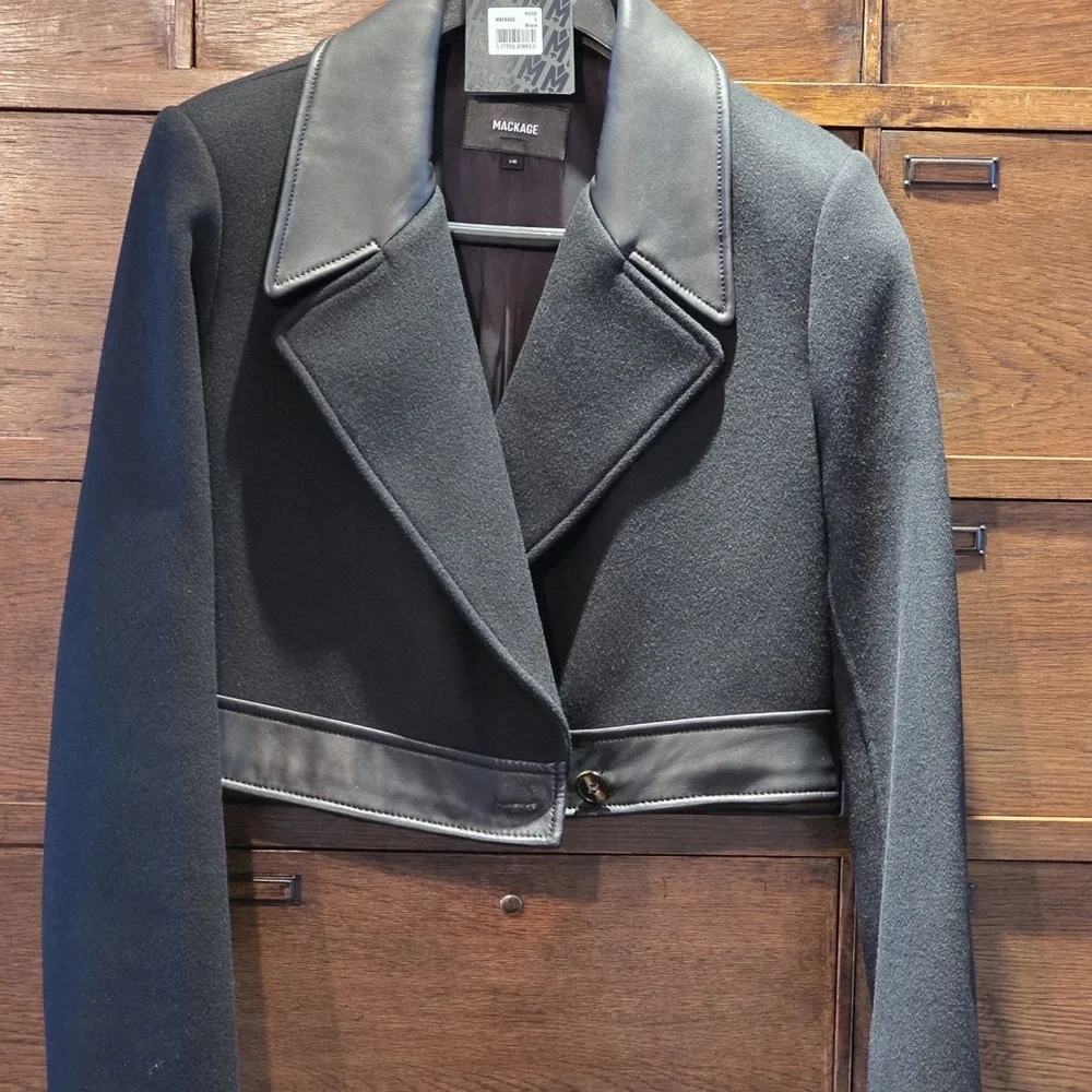 Mackage - Black, 2-in-1 Wool Coat with Detachable Skirt - Picture 2 of 6